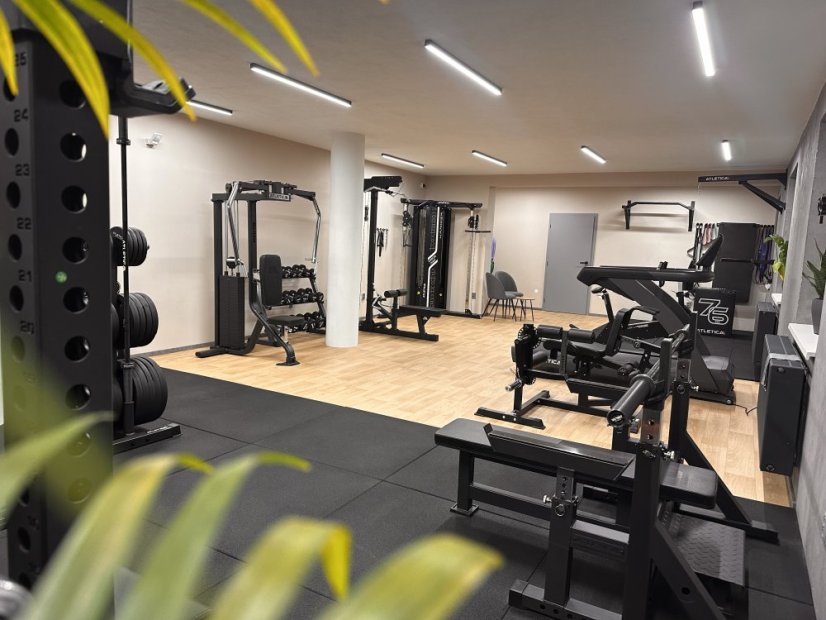 Mosolut Fitness Standard 100 × 100, czarna - Height [cm]: 3