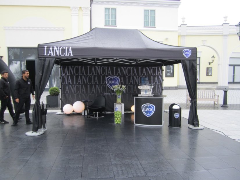Vonkajšia plastová dlažba Mosolut Event, plná, čierna