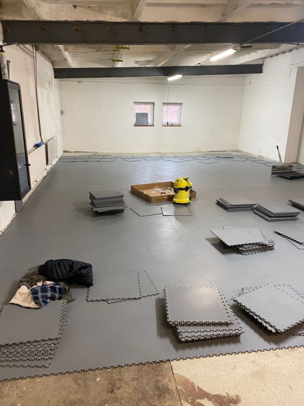 Mosolut Machine Industrial 7 mm PVC Tiles, Smooth, Grey