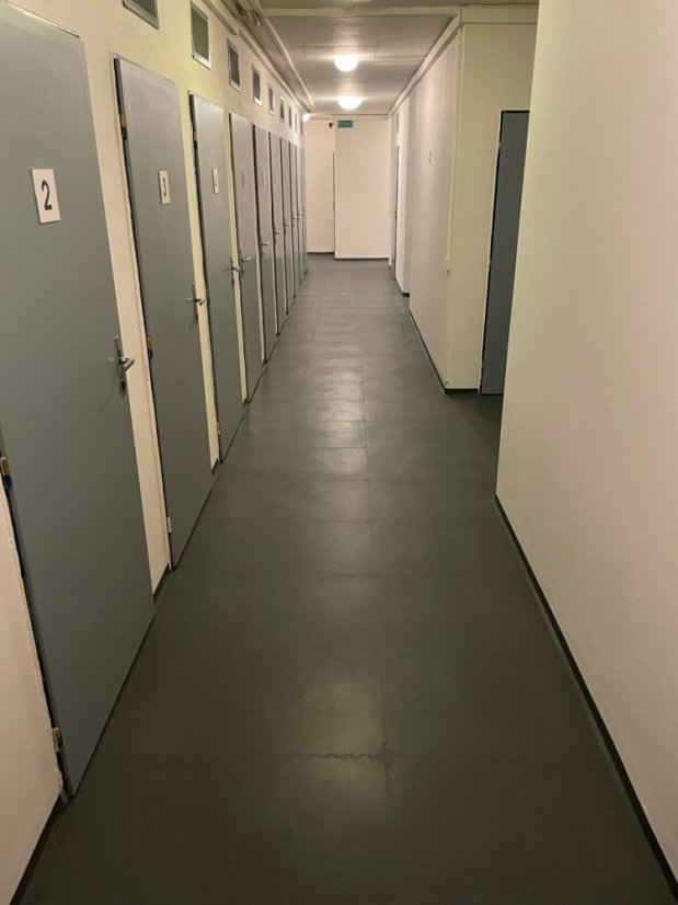 Mosolut Machine Industrial PVC Tiles, 7mm, Smooth, Graphite