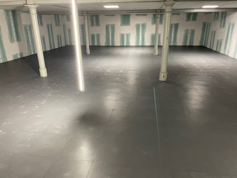 Mosolut Machine Industrial PVC Tiles, 7mm, Smooth, Graphite