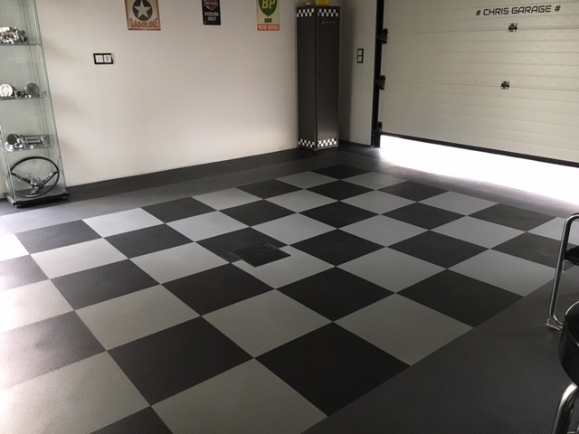 Mosolut Machine Commercial HL Invisible PVC Tile, ECO Grey