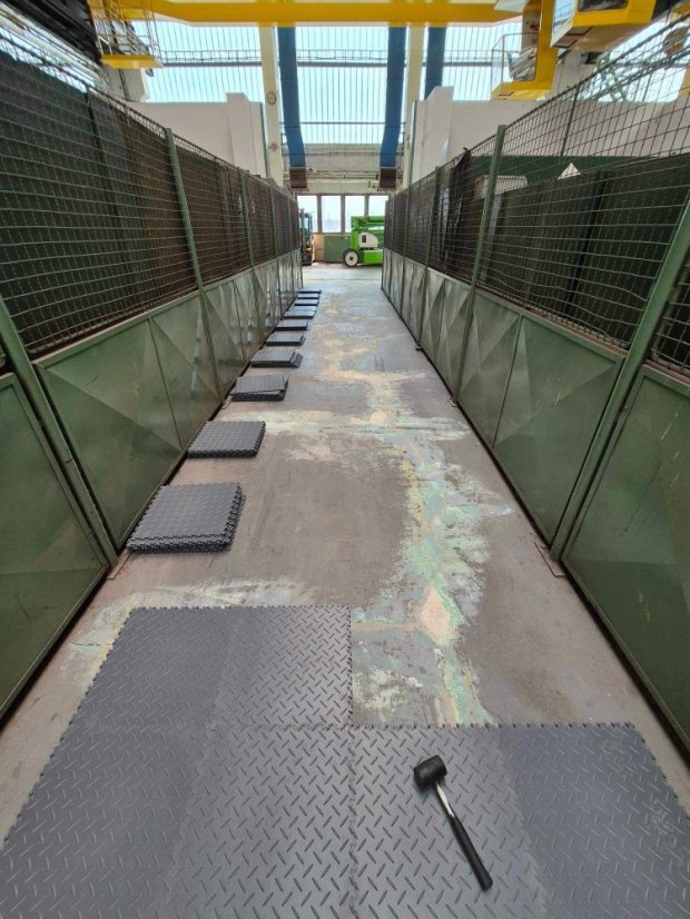 Mosolut Machine Industrial PVC Tiles, 7mm, Diamond, Graphite