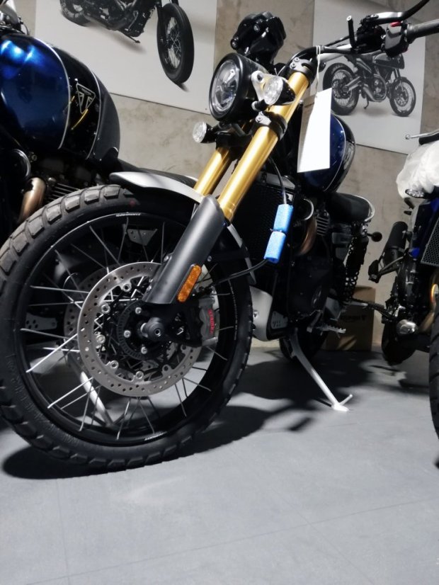 PVC dlažba Mosolut Machine Commercial HL Invisible, ECO šedá