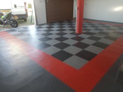 PVC-Bodenfliese Mosolut Machine Industrial, 7mm, diamant, Rot