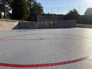 Reference - Domácí hokejové hřiště Bergo v Libušíně