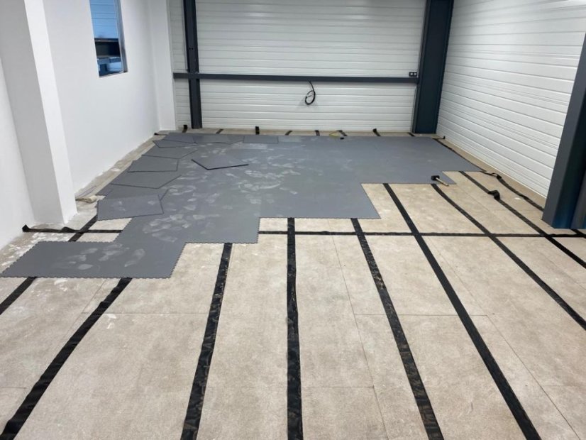 PVC dlažba Mosolut Machine Industrial ESD - Barva: Šedá